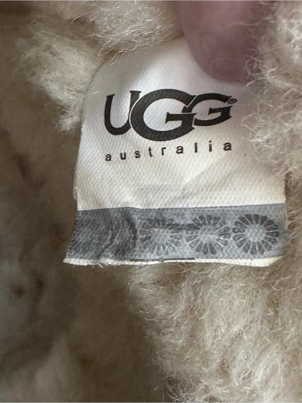 UGG Classic Ultra Mini Platform Chestnut Suede Shearling Boots Women’s Size: 6